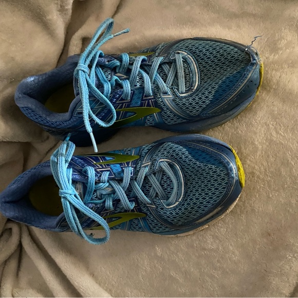 Brooks shoes women size 8 - Picture 5 of 5